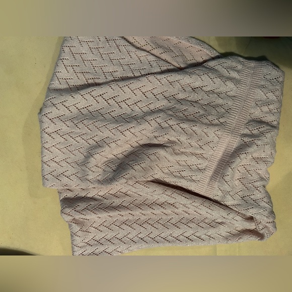 Scarfs - Picture 3 of 10